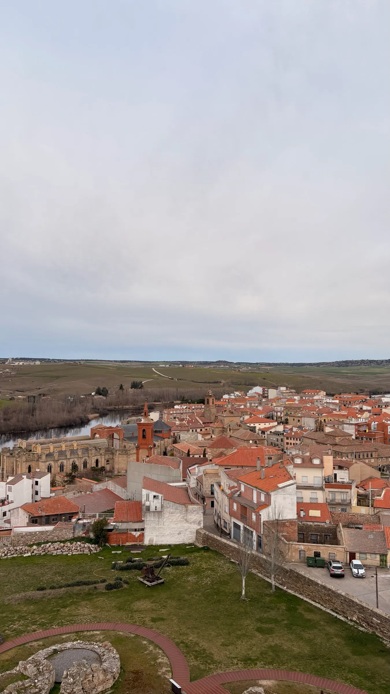 Vista de Alba de Tormes desde el Castillo de los Duques
