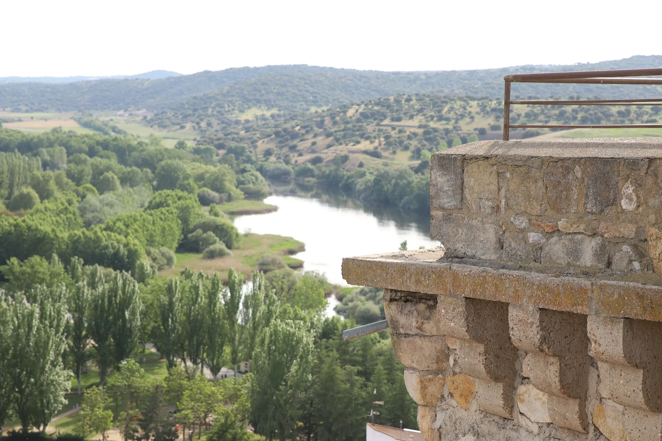 Vista del río Tormes desde el castillo